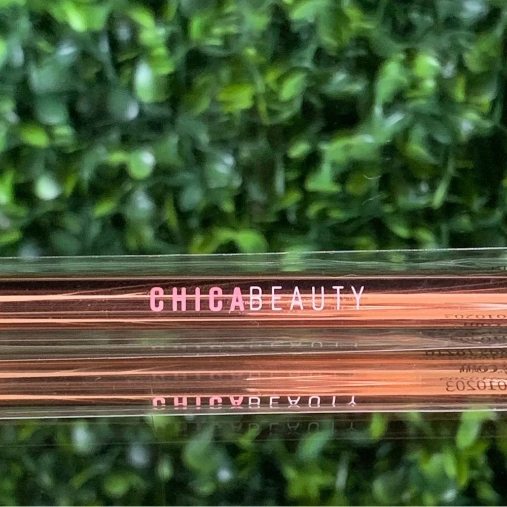Chica Beauty Eyeshadow Blending Brush | NEW | Rose Gold Toned